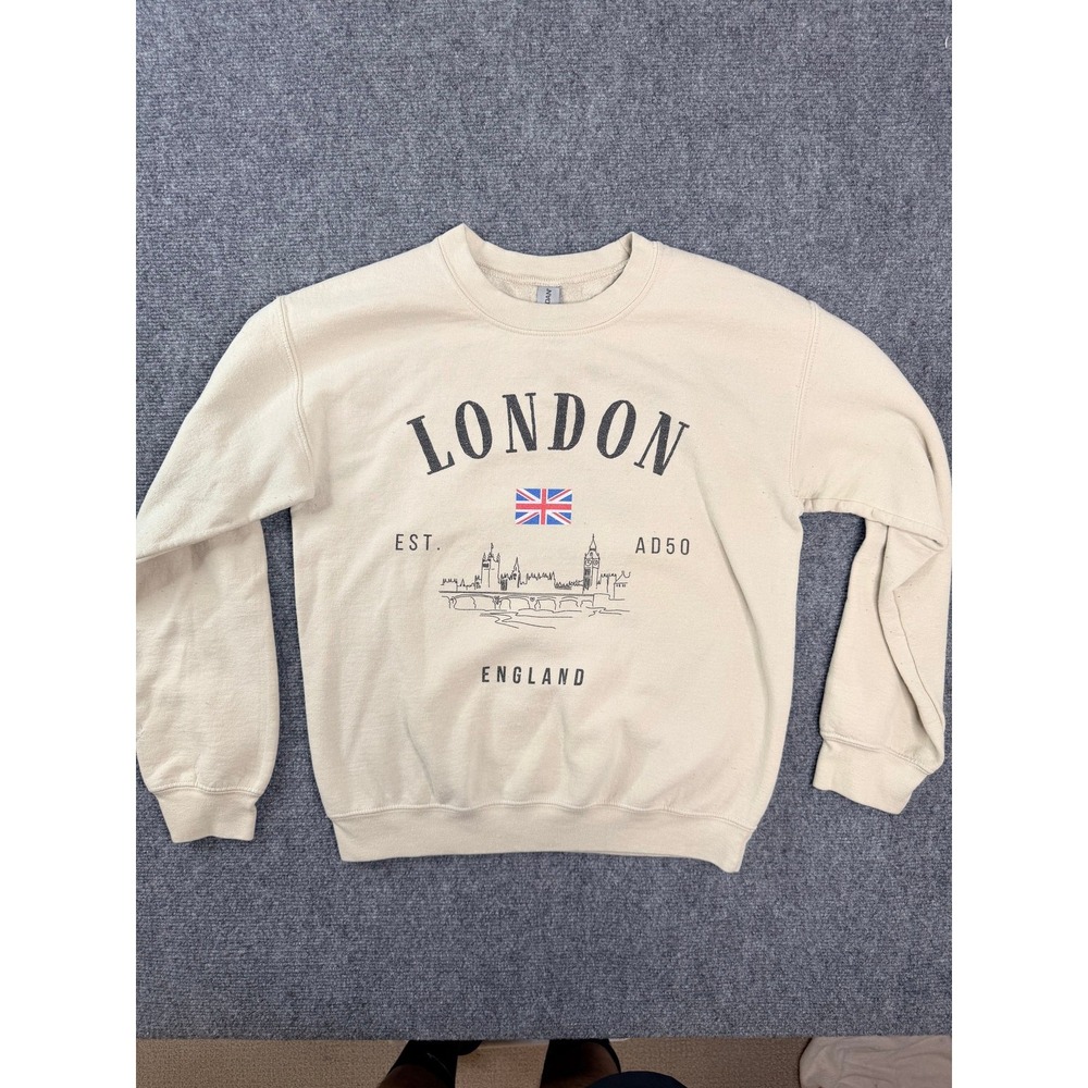 Gildan London England Graphic Sweatshirt S Beige Crewneck Heavy Blend